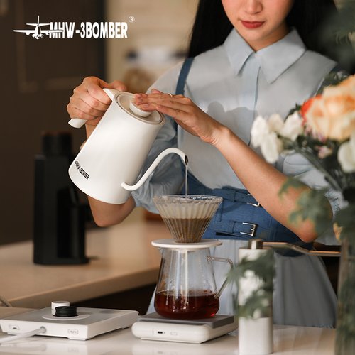 MHW3BOMBER - Assassin Electric Pour Over Kettle 600ml